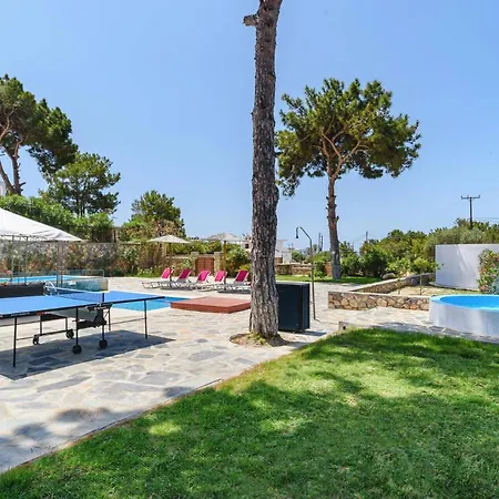 ヴィラ Despina By *